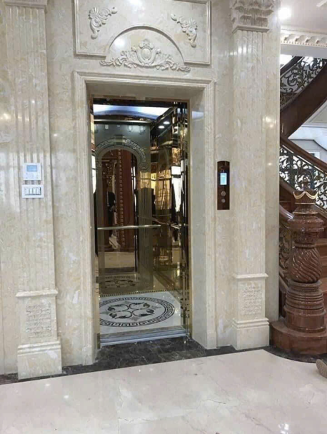 Thang Máy Tải Khách Có Phòng Máy